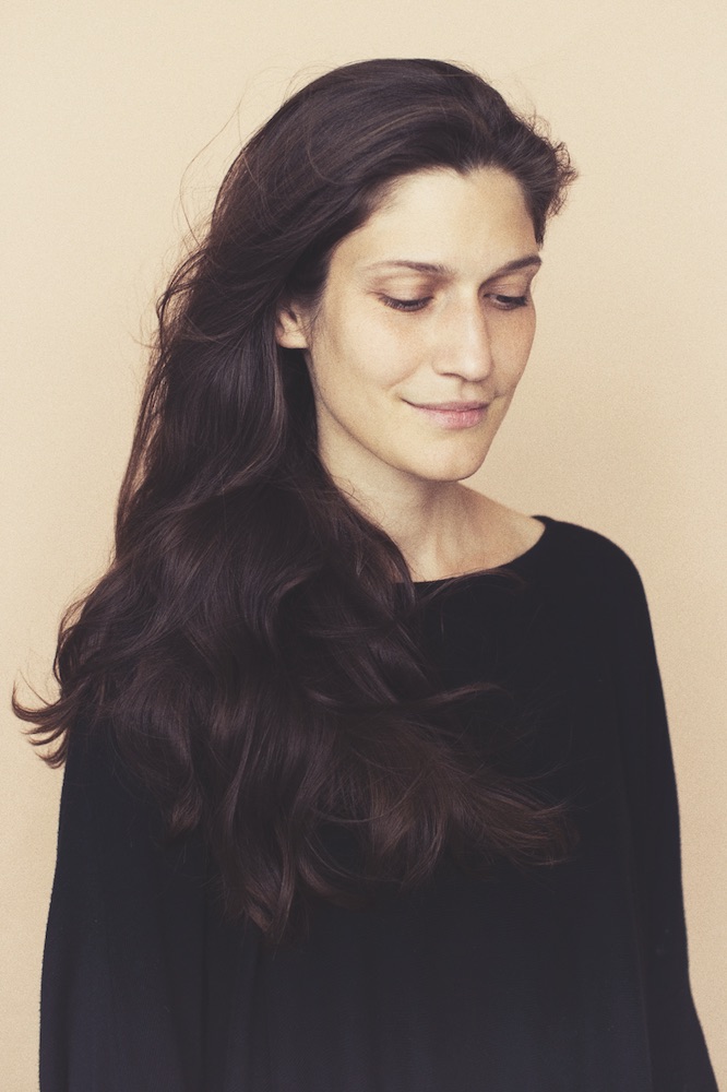 Klappeauf Karlsruhe - Artikel: Alin Coen Bild: Alin Coen