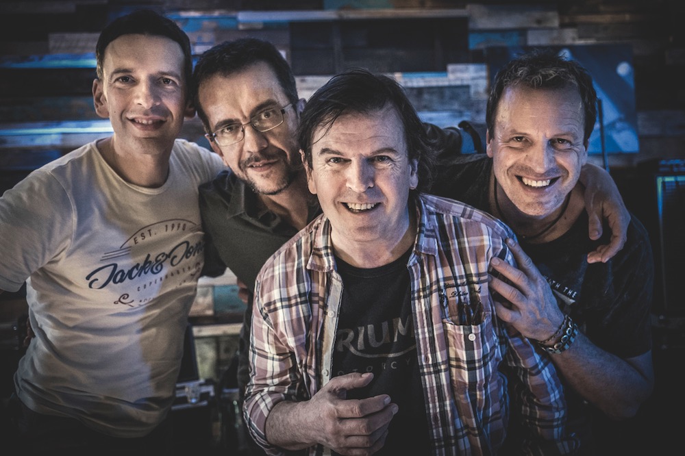 Bild: Licht, Musik und Feuerwerk