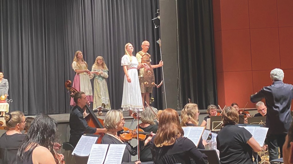 Klappeauf Karlsruhe - Artikel: Dido und Aeneas Bild: Dido und Aeneas