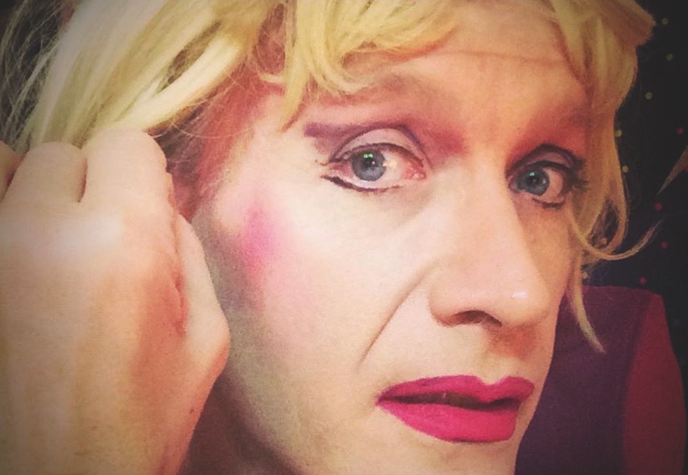 Klappeauf Karlsruhe - Artikel: Robert Farrar Bild: Robert Farrar