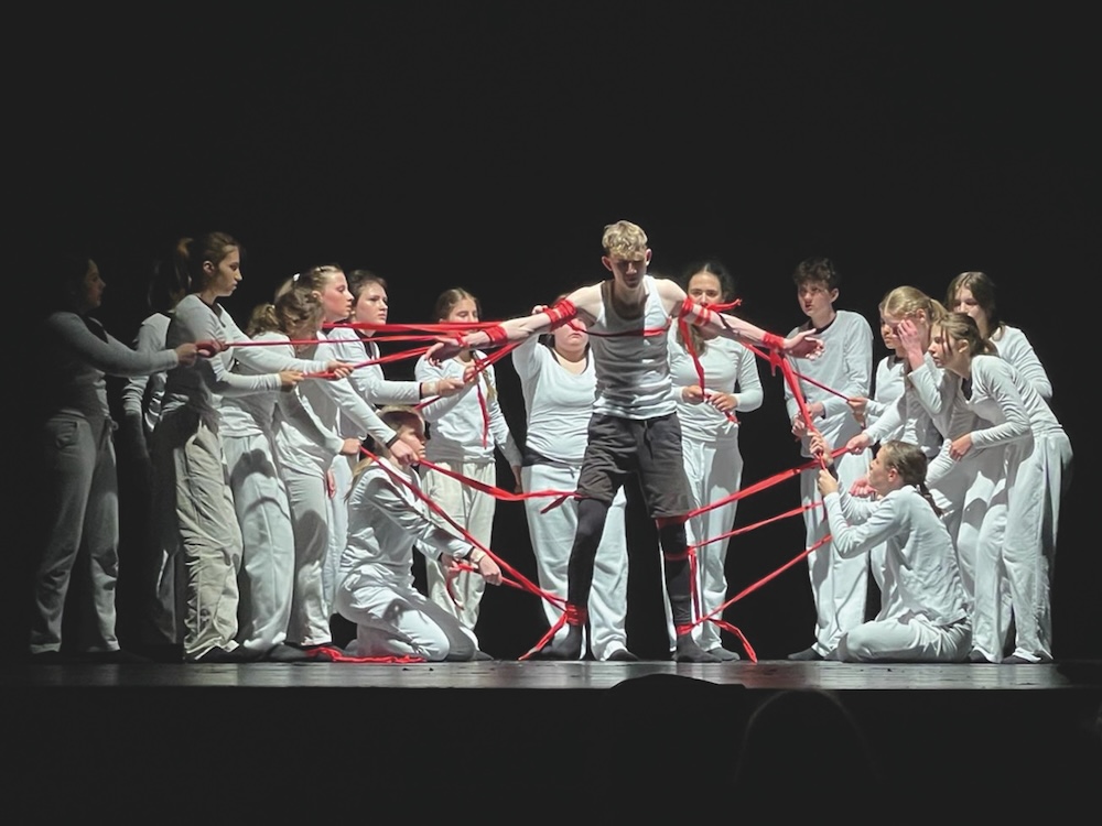 Klappeauf Karlsruhe - Artikel: 36. Karlsruher Schultheaterwoche Bild: 36. Karlsruher Schultheaterwoche