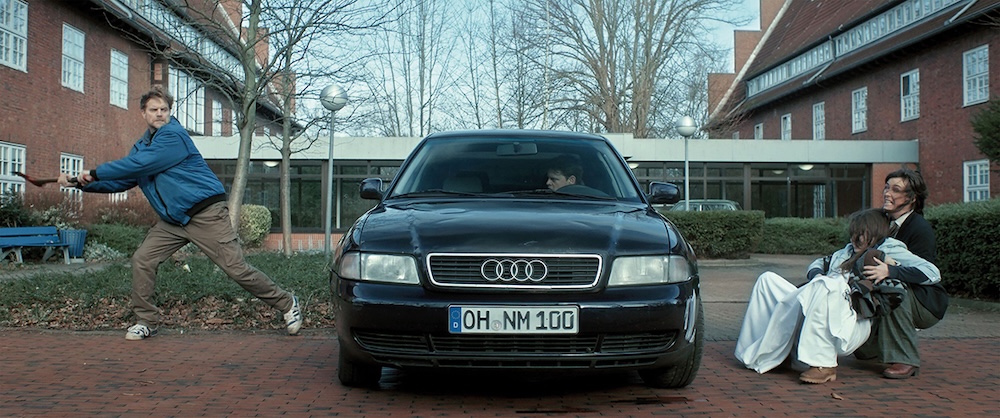 Bild: Beule zerlegt die Welt