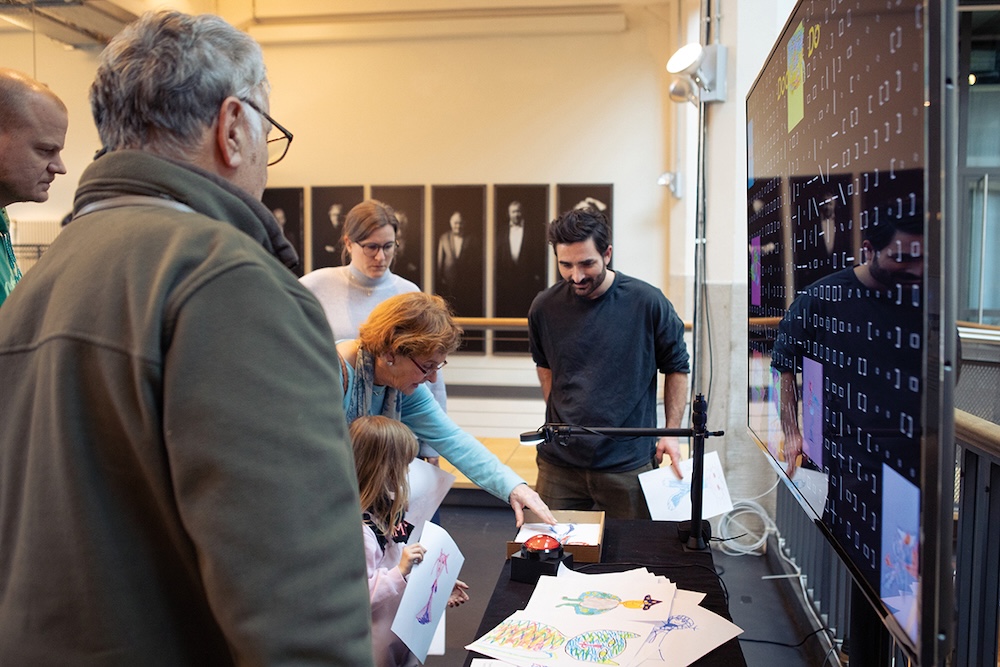 Bild: Tag der offenen Tür im Hallenbau